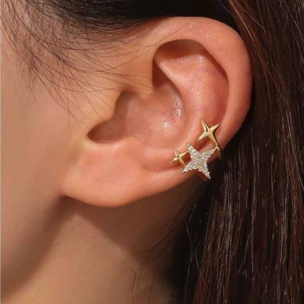 Gold Rhinestone Star 1pc Ear Cuff